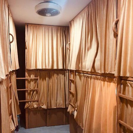 Mabrook Dormitory 孟买 外观 照片