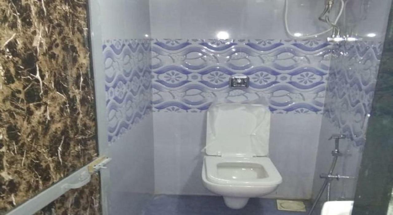 Mabrook Dormitory 孟买 外观 照片